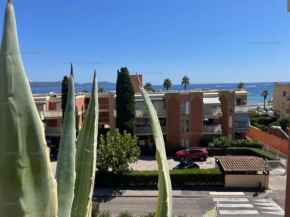 Studio cabine à 100m plage et commerces avec climatisation et parking - FR-1-100-326